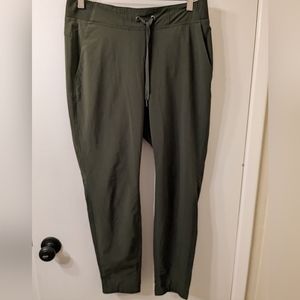Athleta light weight athletic joggers/hiking pants